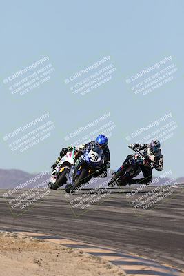 media/Dec-07-2025-CVMA (Sun) [[3e7d2de5dc]]/Race 7-Formula Lightweight Twins Shootout/